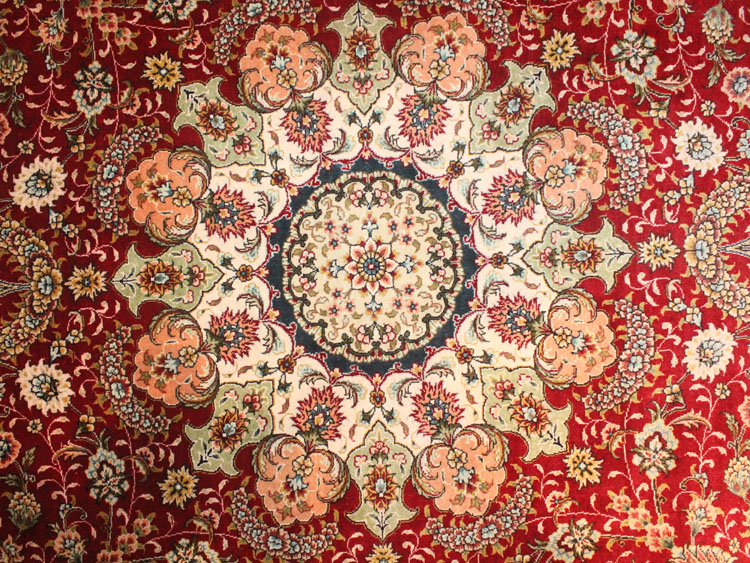 field of star shape silk rug