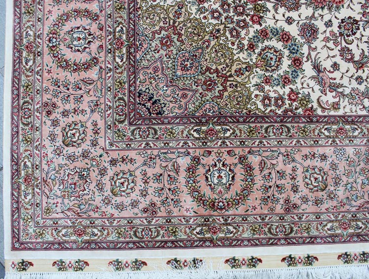 main border of persian silk rug